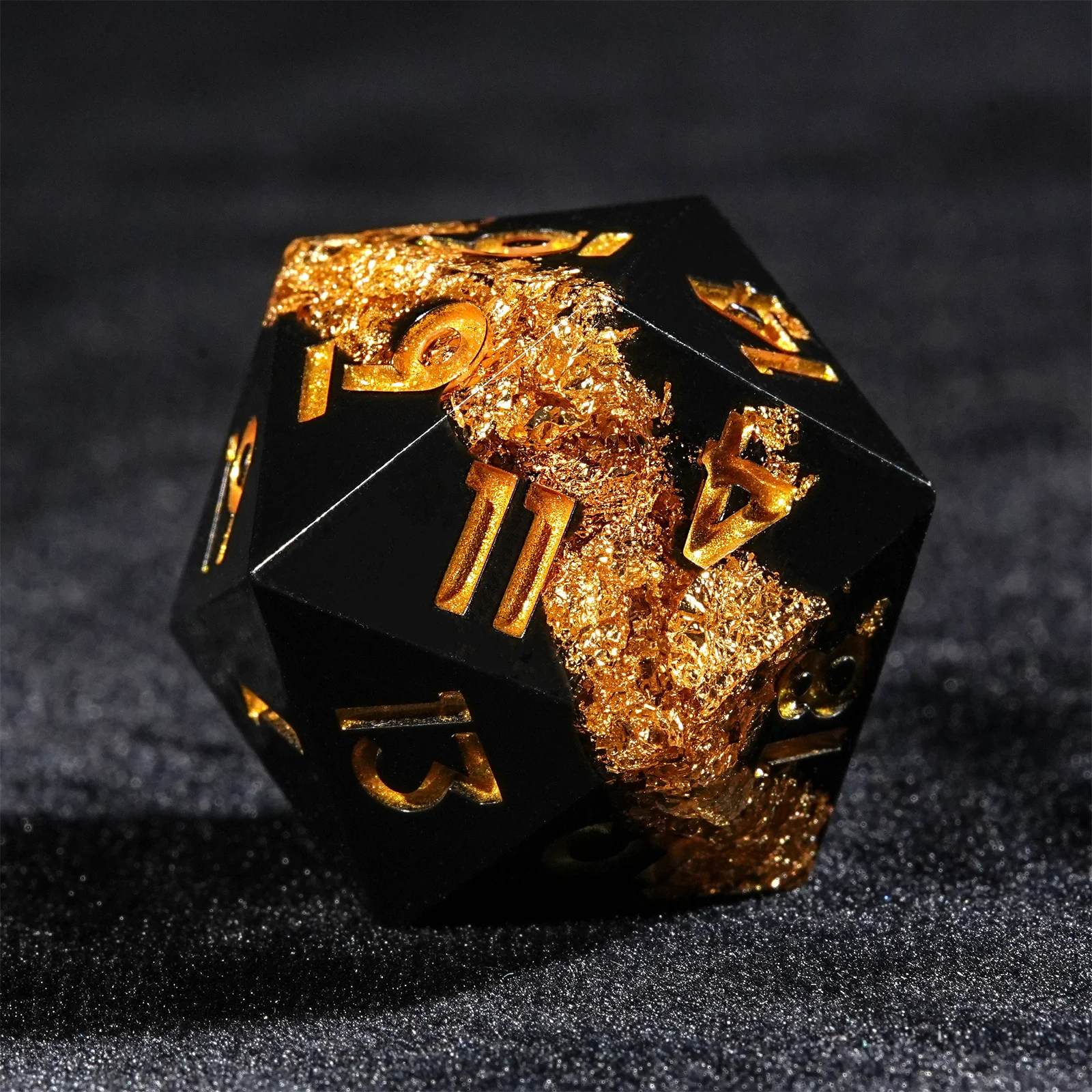 7pcs DND Dice Resin Black Gold - Desk Setup Black recensione e prezzo