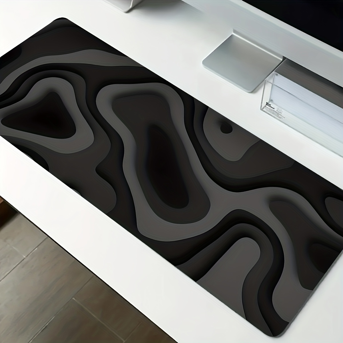 Black Gray Swirl Design large  - Desk Setup Black recensione e prezzo